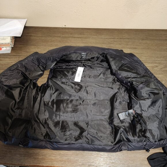 Urban Outfitters Iets Frans Men’s Quilted Puffer Vest NWT Black Small - Picture 9 of 11